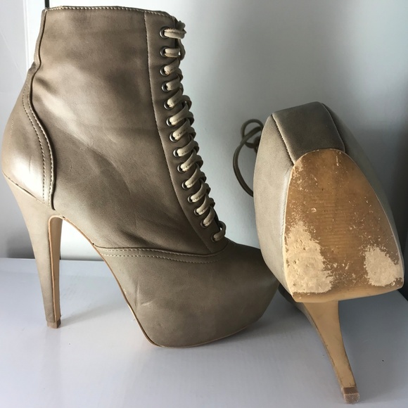 Worn Ballet heels - Picture 2 of 2